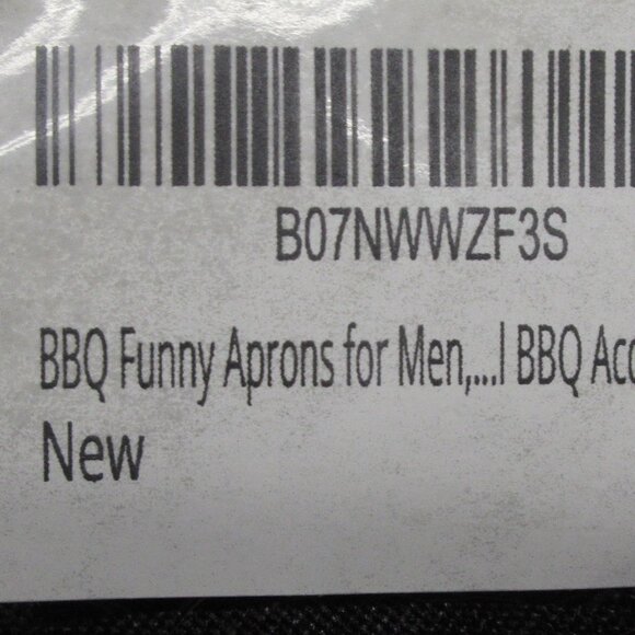 Skull and Crossbones Grilling Apron and Napkin Set - Picture 6 of 6